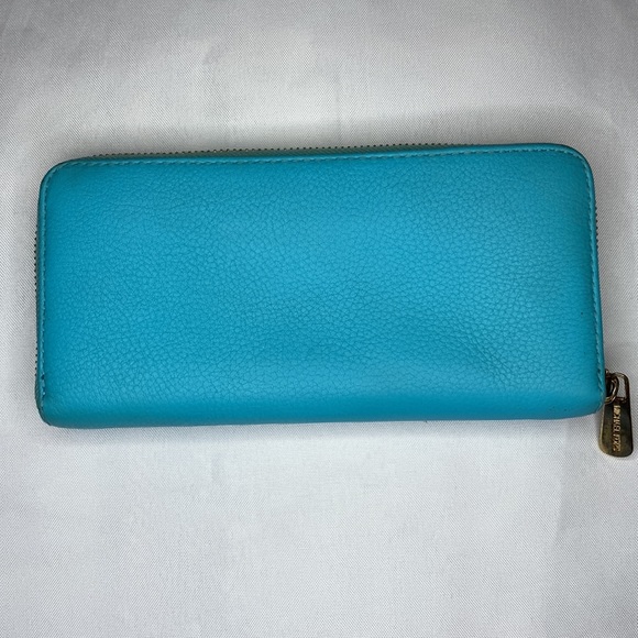 Michael Kors Wallet Tiffany Blue Preloved - Picture 2 of 8